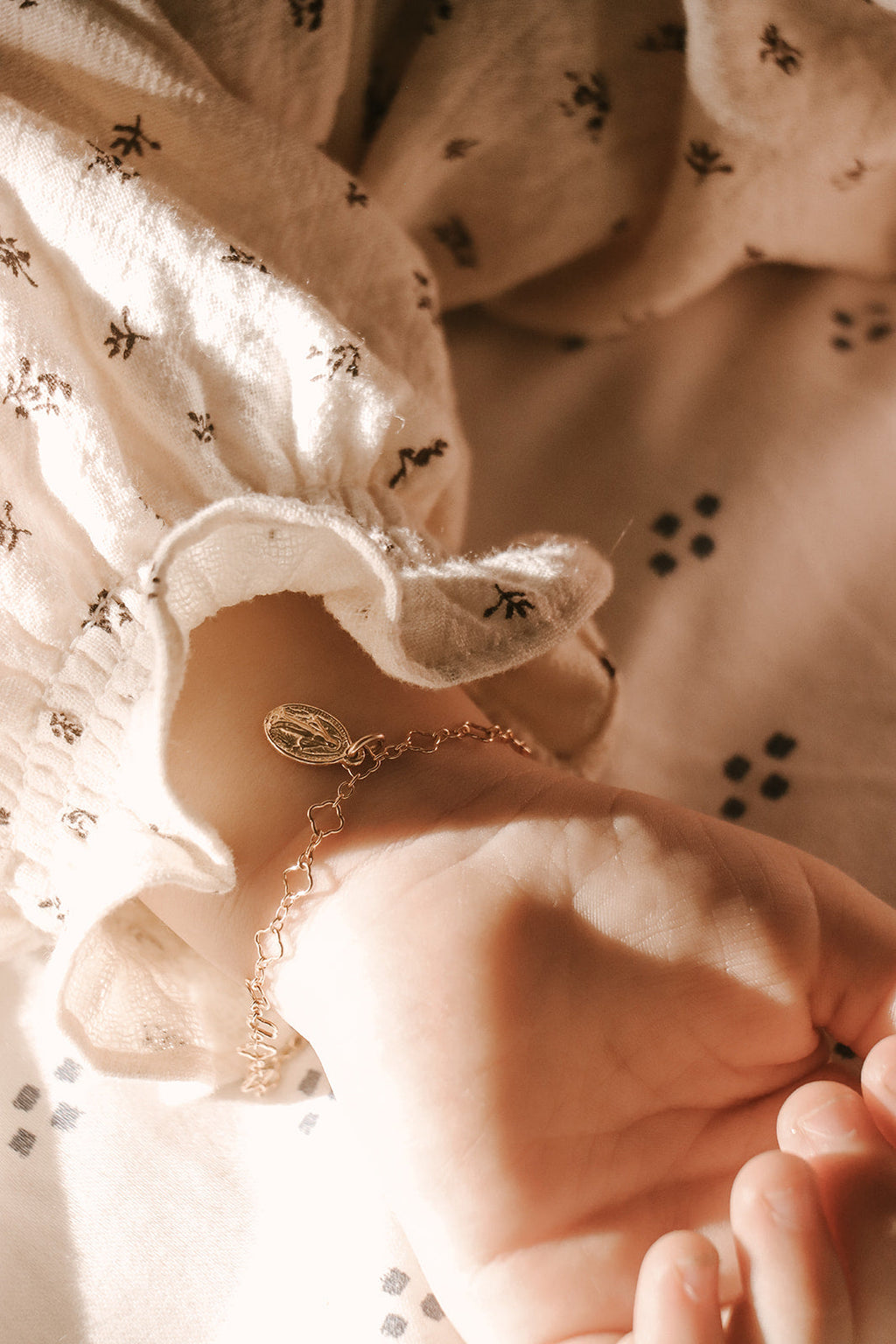 Miraculous Medal Floral Bracelet Set – Mommy & Me Catholic Jewelry | Mother Daughter Faith Gift