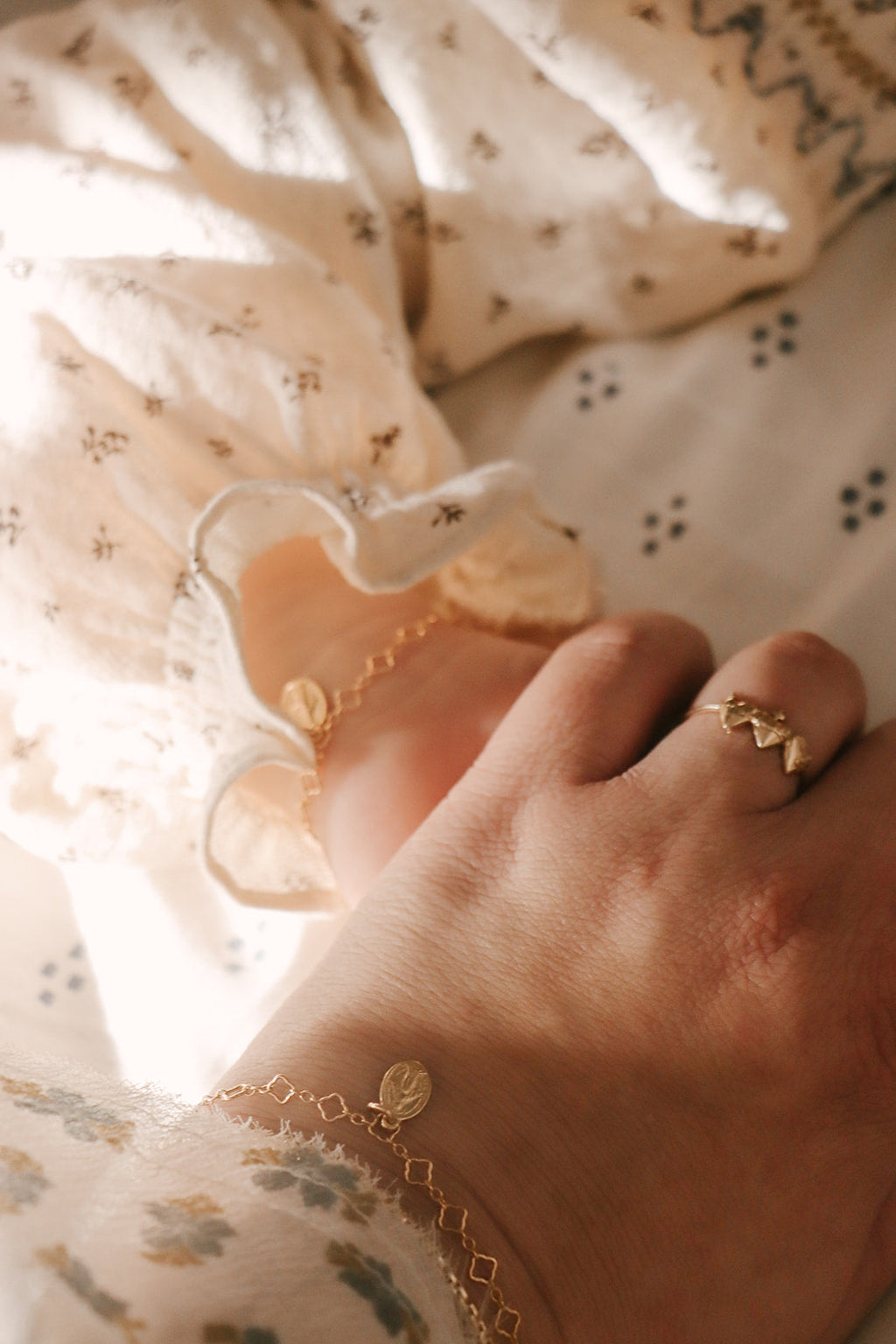Miraculous Medal Floral Bracelet Set – Mommy & Me Catholic Jewelry | Mother Daughter Faith Gift